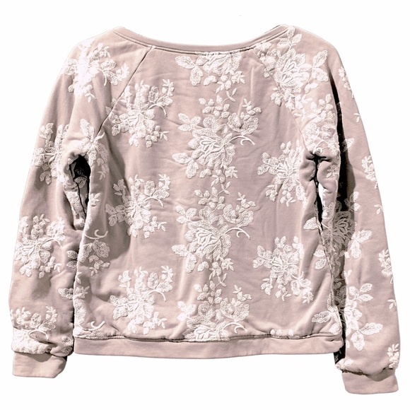 ERI + ALI Anthropologie Gray Pullover with White Embroidered Floral Detail - Picture 2 of 5